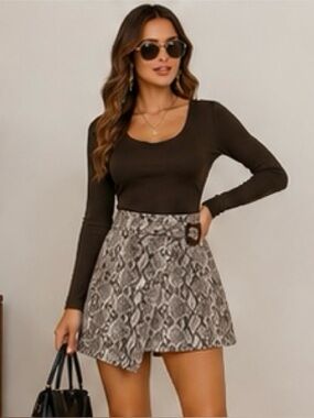Michele Snakeskin Wrap Mini Skirt with Buckle Detail Women's Size Large